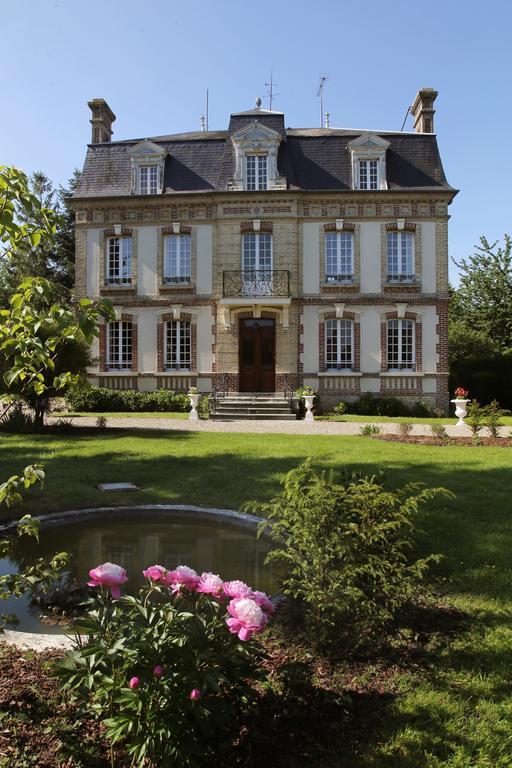 Manoir Le Mesnil Bed & Breakfast Saint-Martin-aux-Chartrains Exterior photo