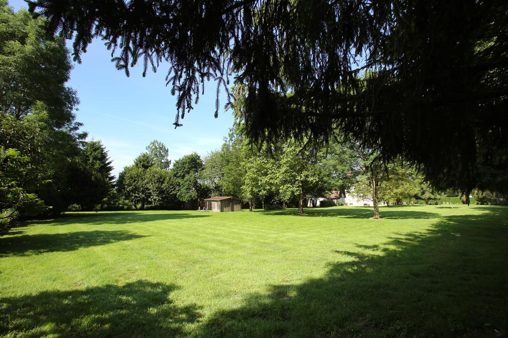 Manoir Le Mesnil Bed & Breakfast Saint-Martin-aux-Chartrains Exterior photo