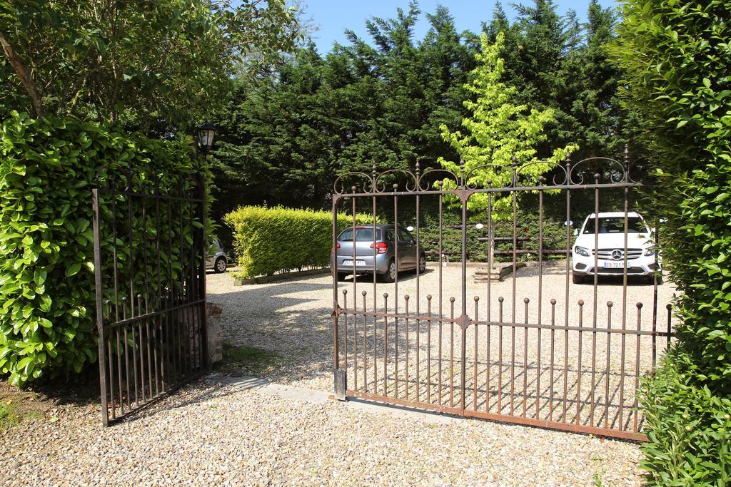Manoir Le Mesnil Bed & Breakfast Saint-Martin-aux-Chartrains Exterior photo